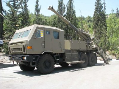 Израильская 155-мм САУ ATMOS становится все популярнее в мире – эксперты