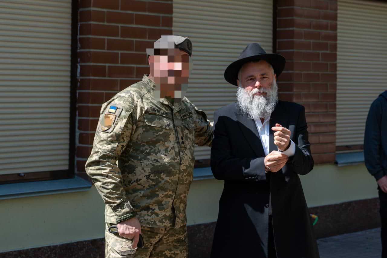 Главный раввин Киева Йонатан Маркович встретился с солдатами-евреями ВСУ - фото 17.05.2024