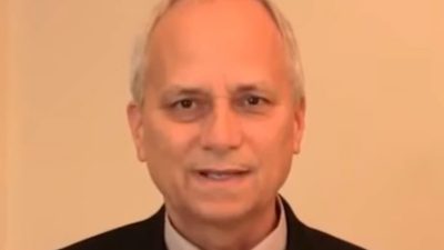 Папа Римский начал служение с мощного послания миру