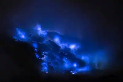 Вулкан Иджен фото