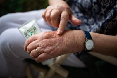 Обычные продукты связали с обострениями артрита — что перестать есть