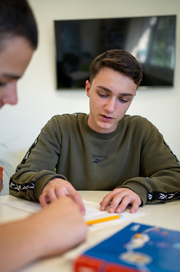 Neve Adassa: школа-интернат, готовящая к жизни, а не к тестам 01.12.2025