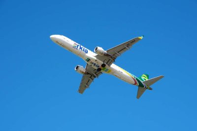 Самолет Arkia фото