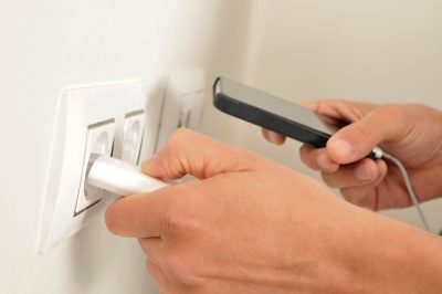 Что произойдет со смартфоном, если перестать заряжать его ночью