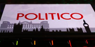 Издание Politico фото