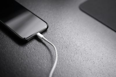 Вне конкуренции – представлен смартфон с батареей-гигантом (ФОТО)