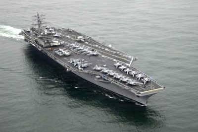 Авианосец USS Nimitz (CVN-68) фото